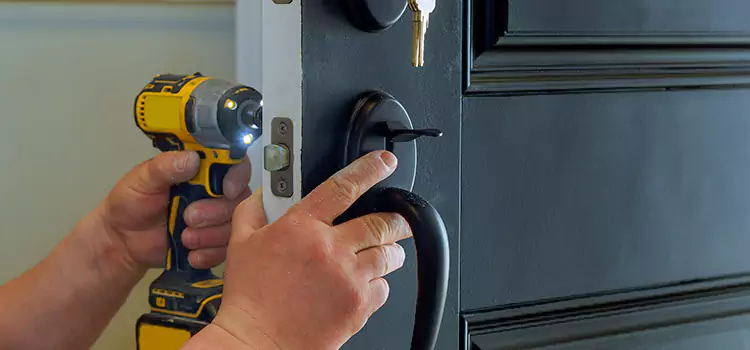 Locksmith Emergency Service Chicopee